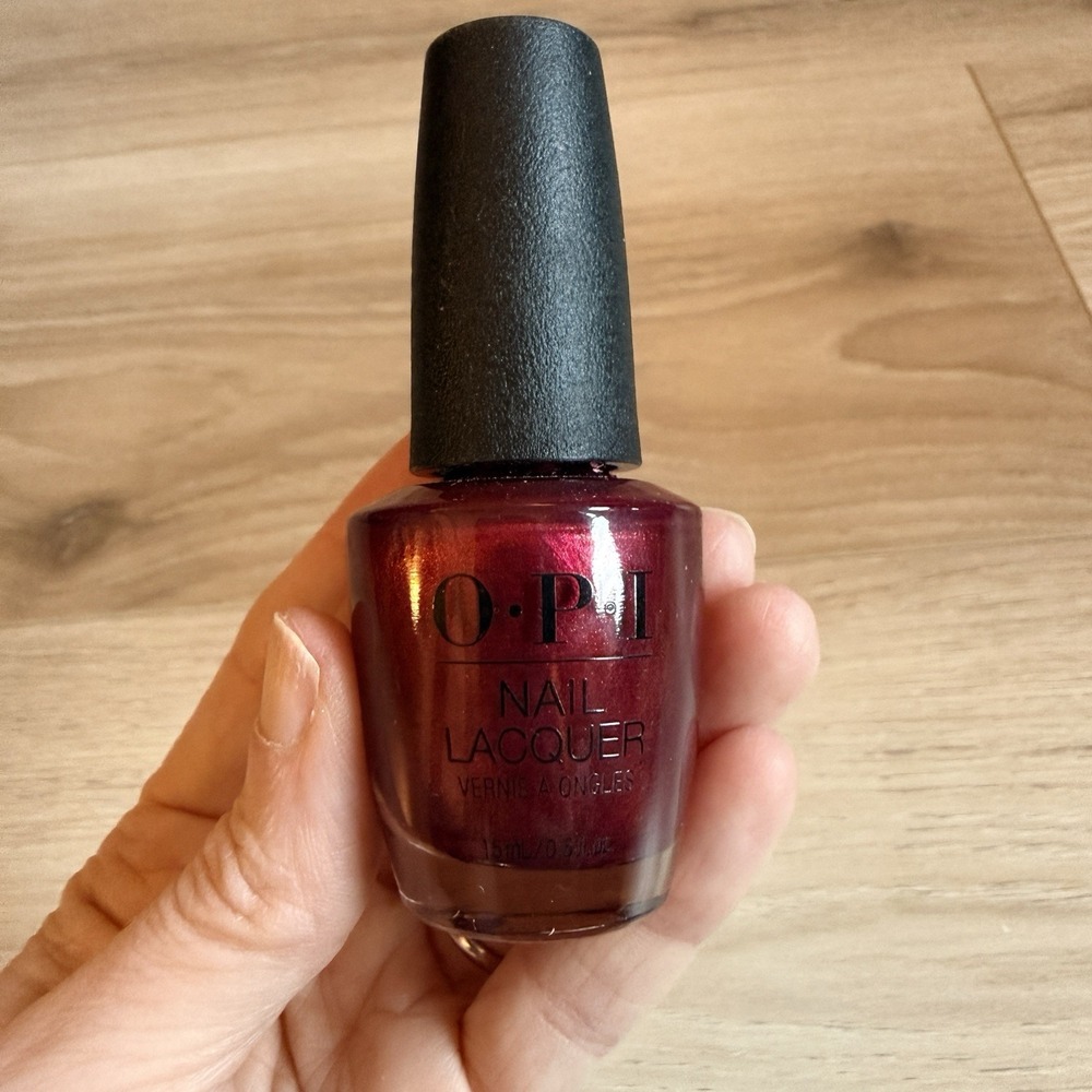 OPI HR J08 Nail Polish  "Sending You Holiday Hugs" Rare Discontinued